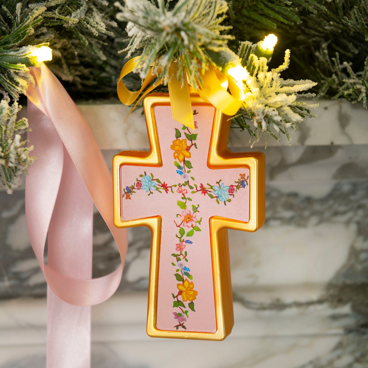 Lauren Clyburn Cross Blown Glass Christmas Ornament – 2026